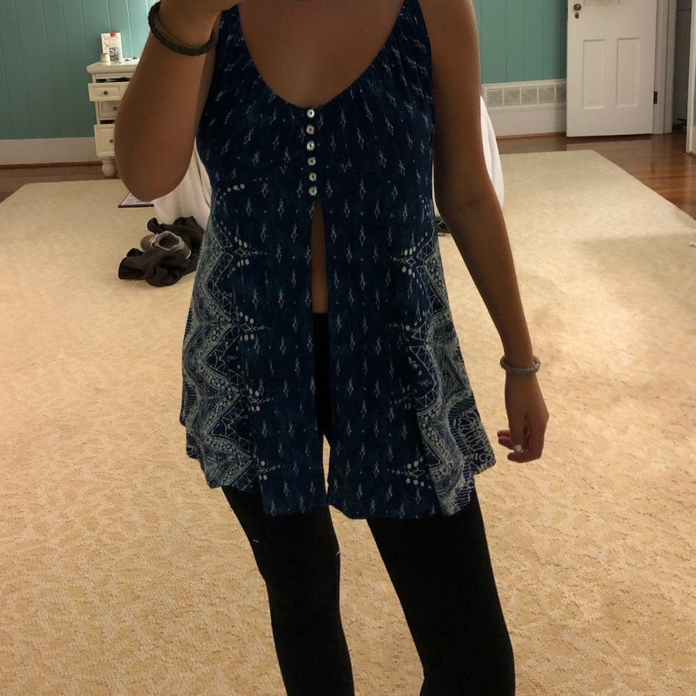 urban outfitters too